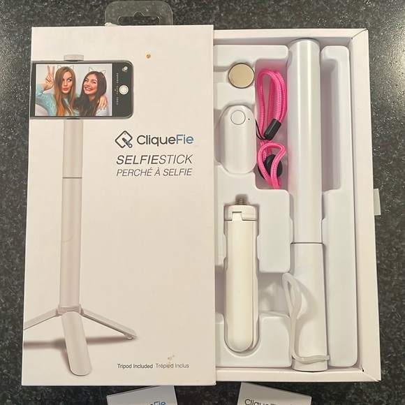 CliqueFie Selfie Stick - Picture 4 of 5